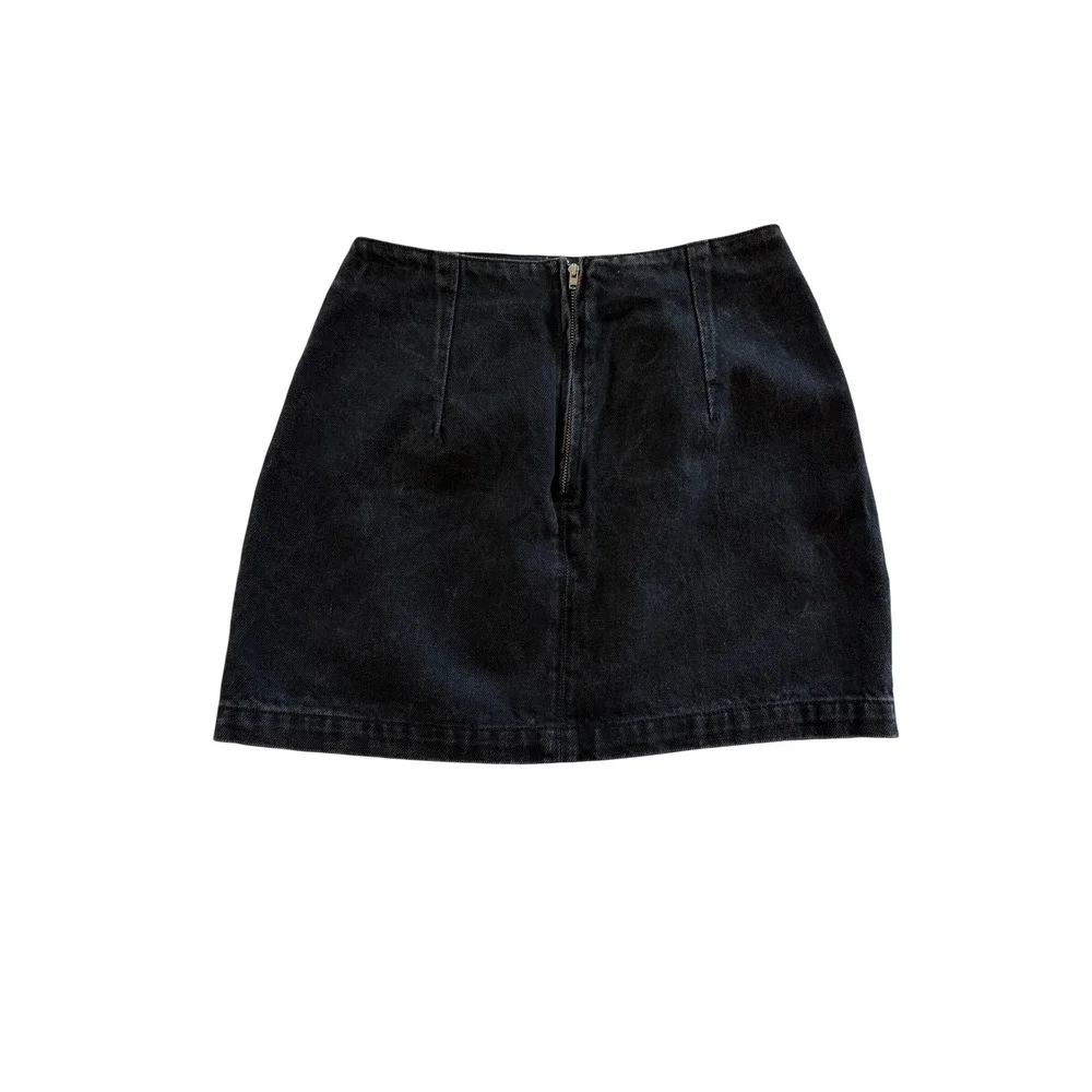 Topshop Moto Black‎ Denim Floral Embroidered Mini Skirt Boho Size 4
